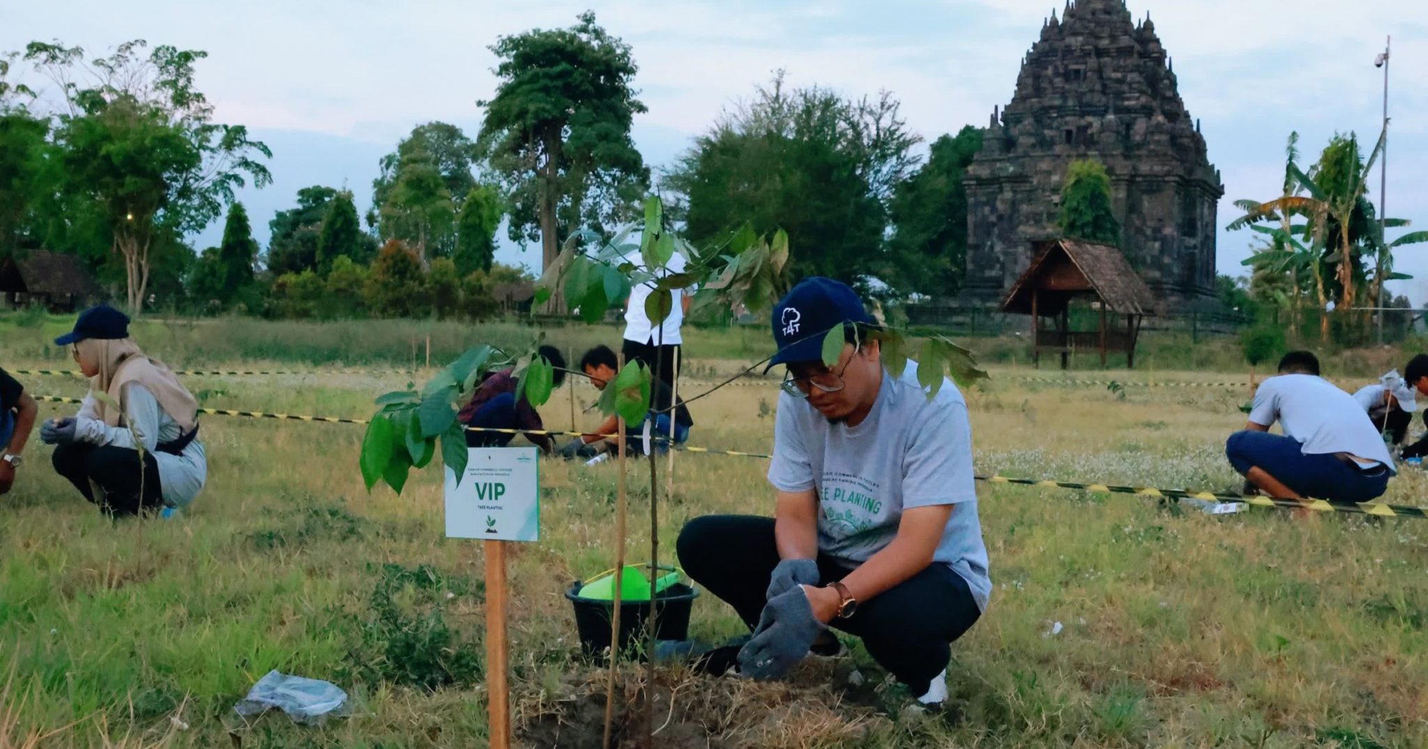 Preserving Cultural and Environmental Treasures: Greening Yogyakarta with Daimler Indonesia